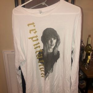 Taylor Swift reputation tour shirt